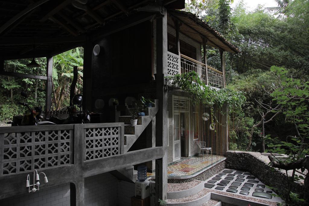 Rumah Senjakala Bantul Εξωτερικό φωτογραφία